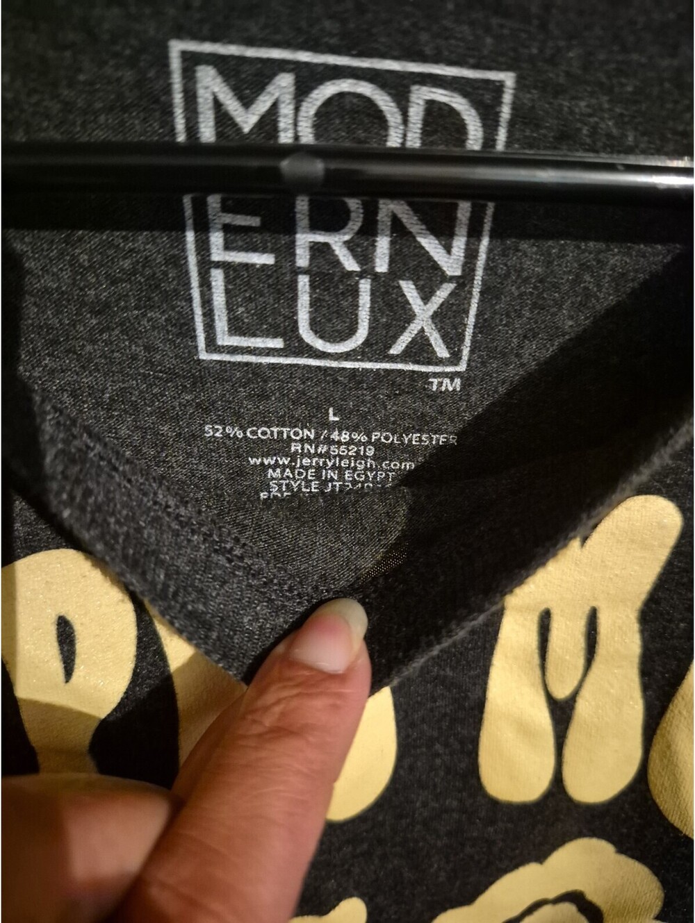 Modern Lux Gray “ Happy Mind Happy Life” Graphic Women’s T-shirt Size Large - Picture 2 of 3